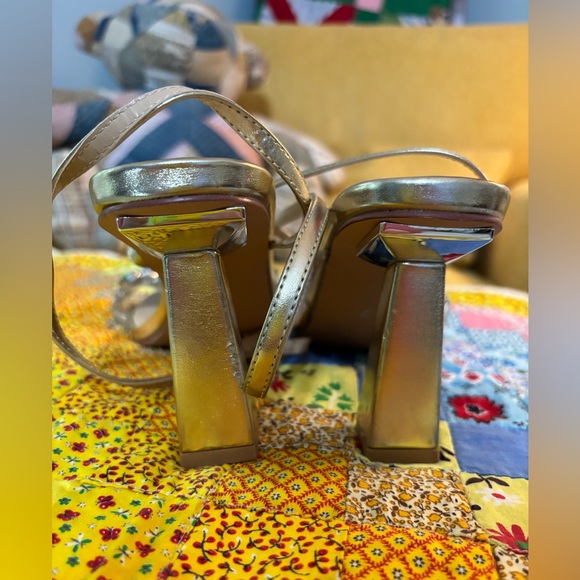 Reitoye heels - Picture 3 of 5